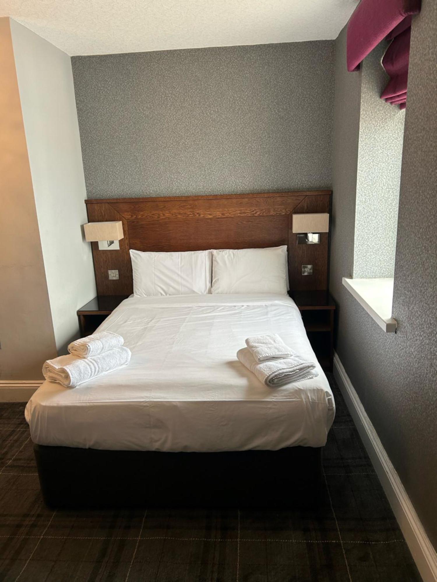 The Grand Hotel Port Talbot Ngoại thất bức ảnh