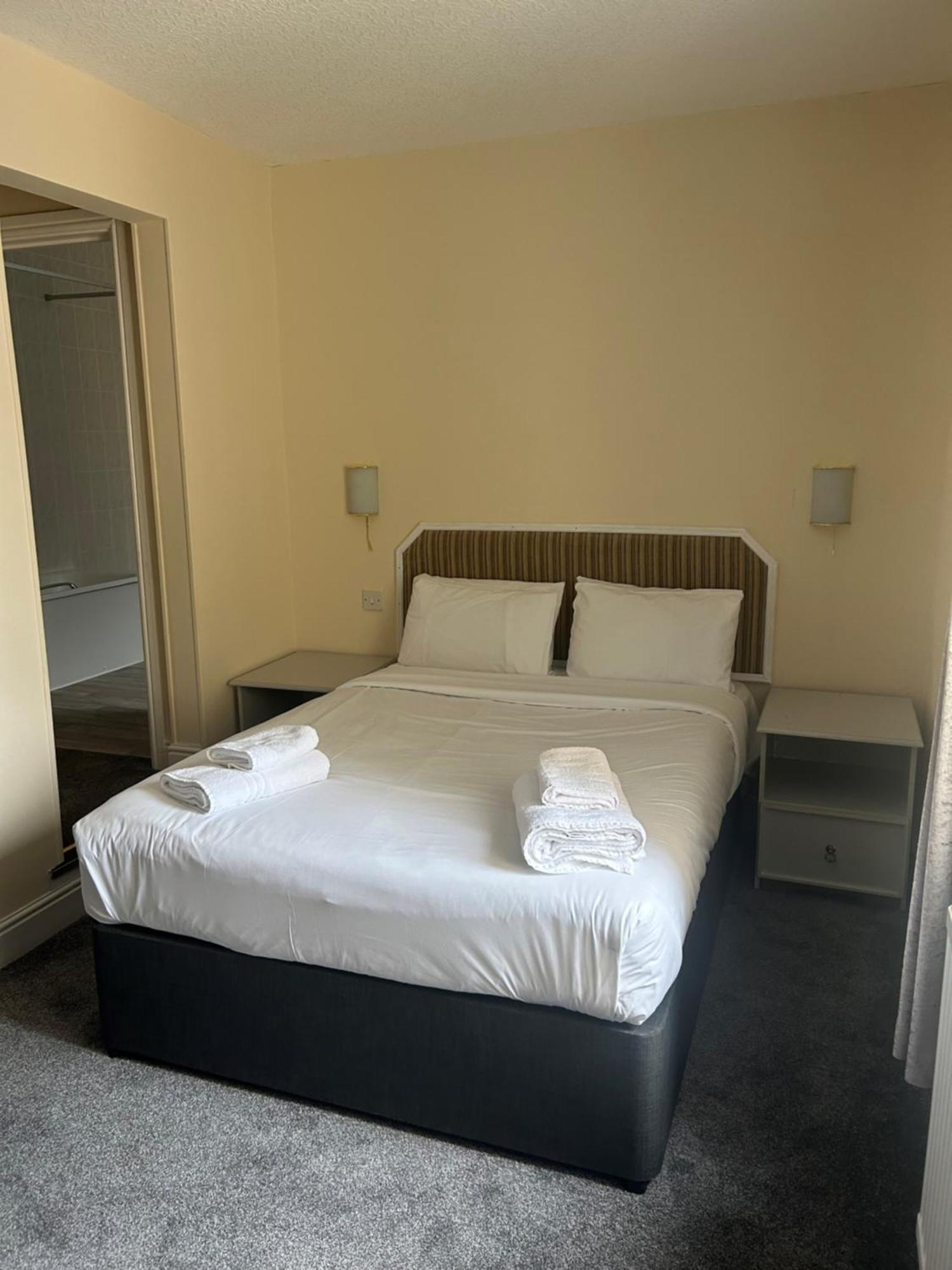 The Grand Hotel Port Talbot Ngoại thất bức ảnh